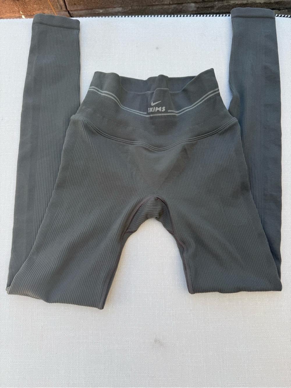 Skims shape wear